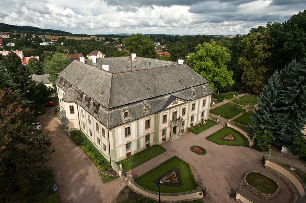 Zámek Potštejn Hotel Kültér fotó