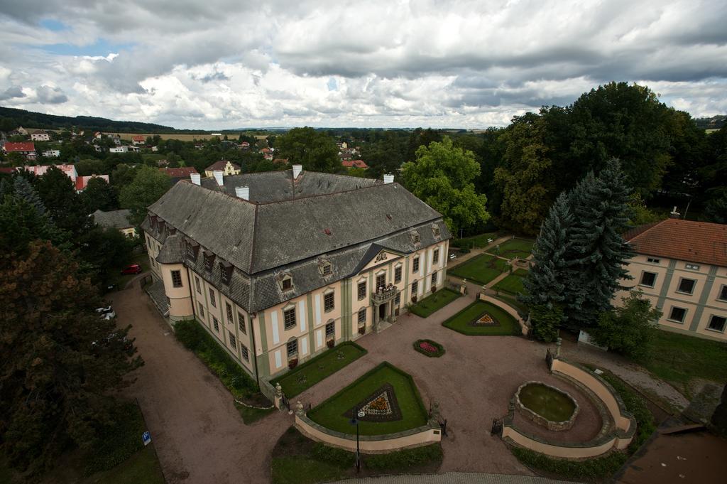 Zámek Potštejn Hotel Kültér fotó