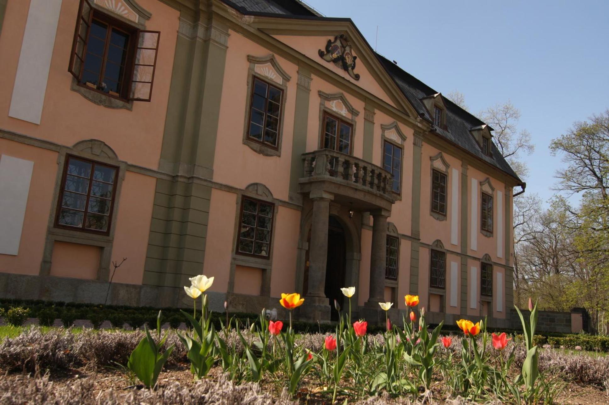 Zámek Potštejn Hotel Kültér fotó