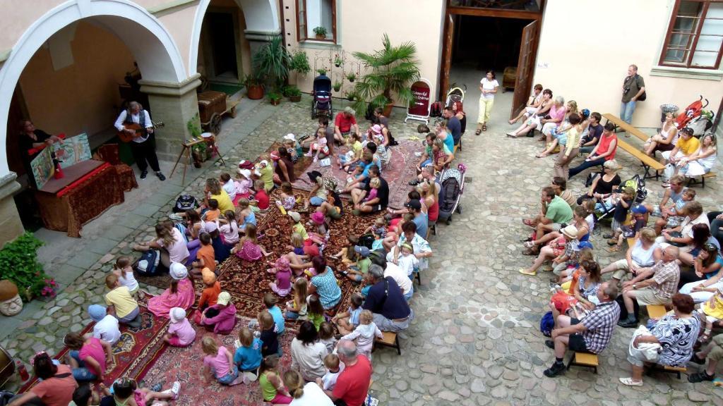Zámek Potštejn Hotel Kültér fotó