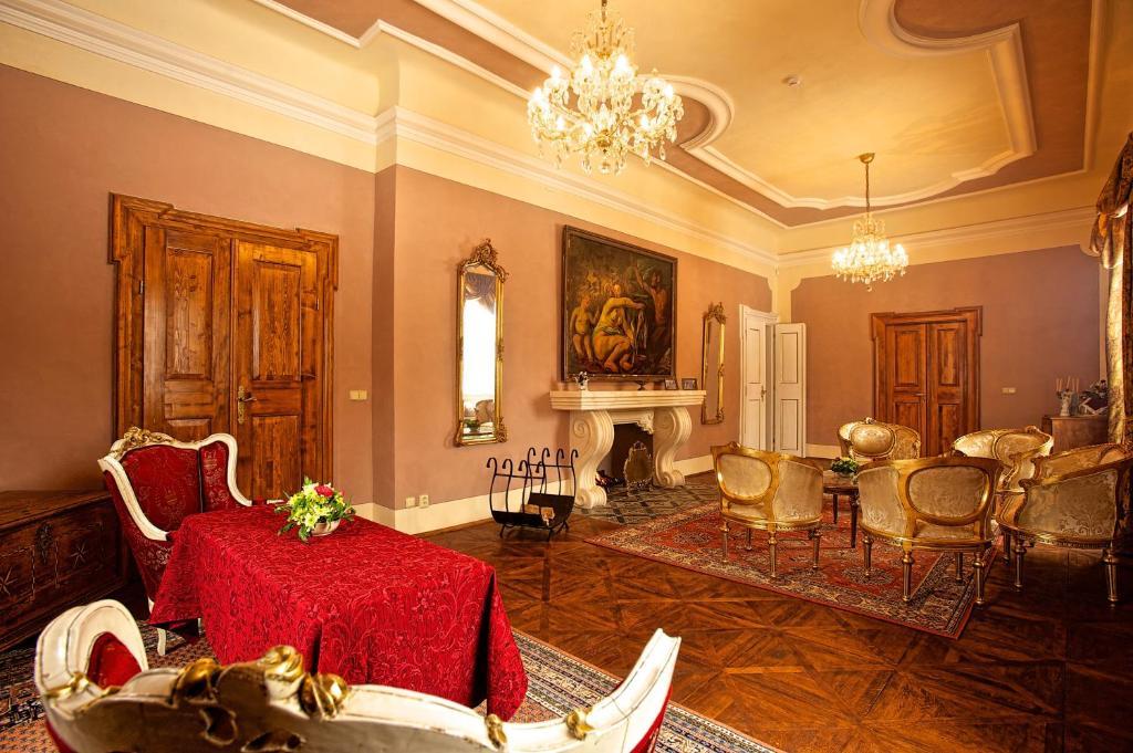 Zámek Potštejn Hotel Kültér fotó